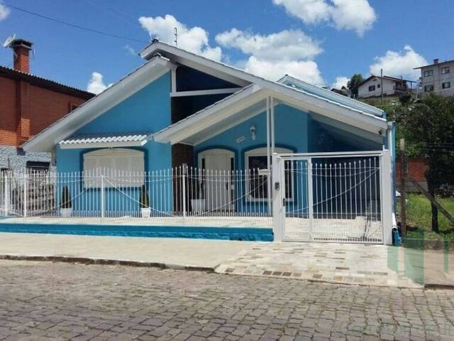 #177 - Casa para Venda em Flores da Cunha - RS - 2